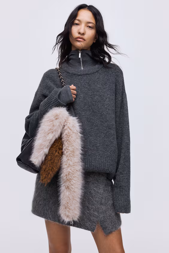 Оверсайз свитер