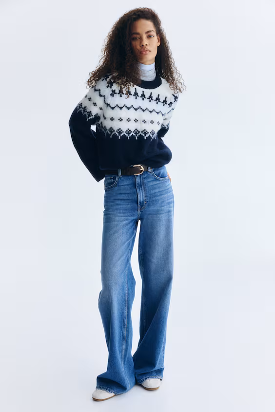 Свитер в морском стиле с жаккардовым узором