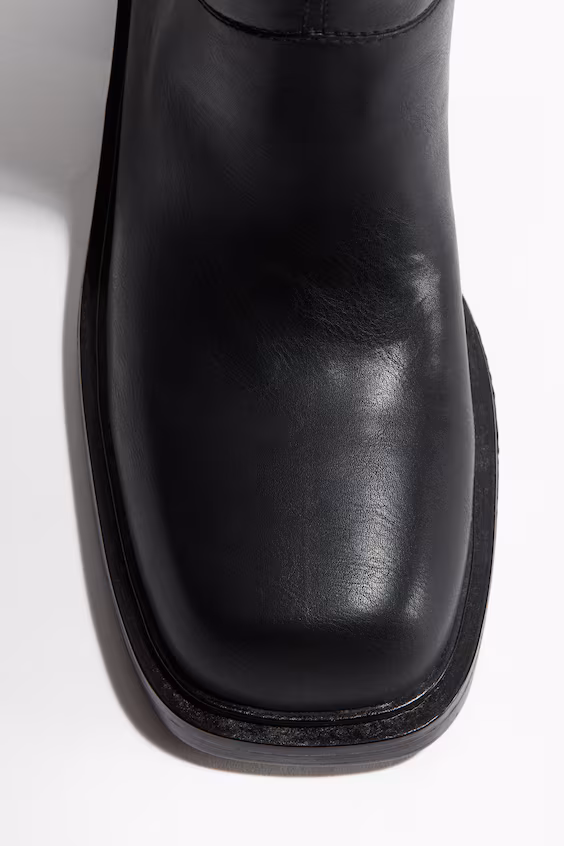 Сапоги до колена на устойчивом каблуке