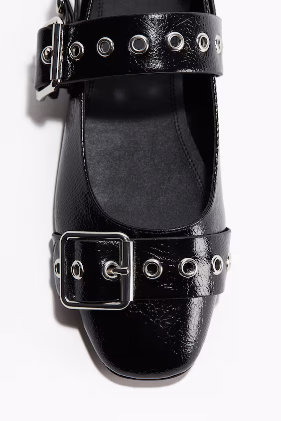 Туфли мери джейн с пряжками