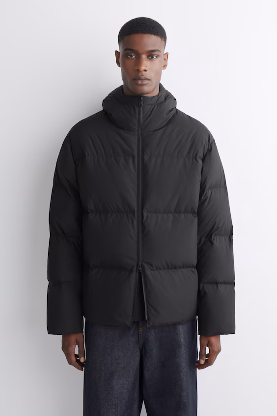 Пальто с утепленным капюшоном