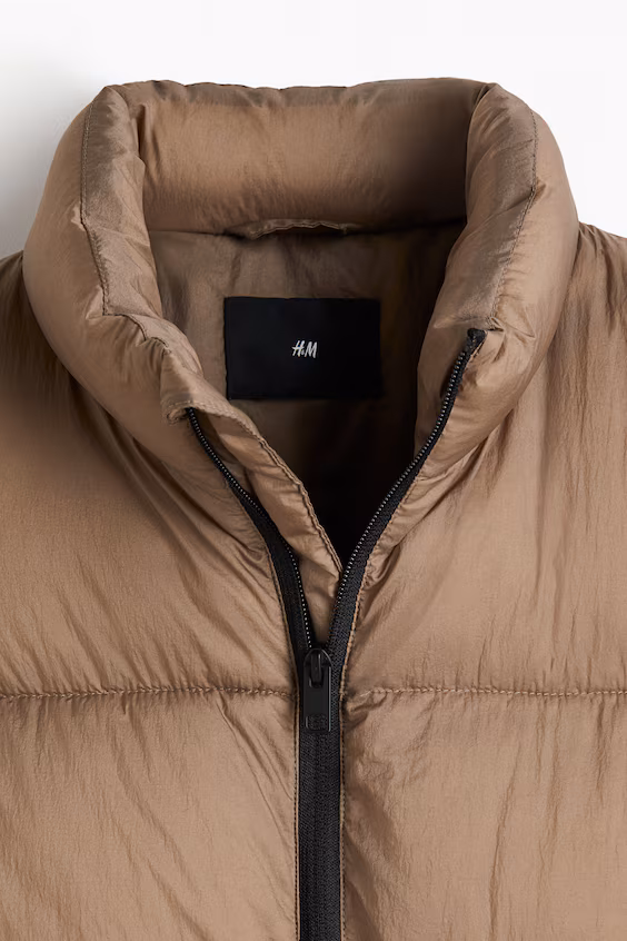 Жилет с водоотталкивающим наполнителем regular fit