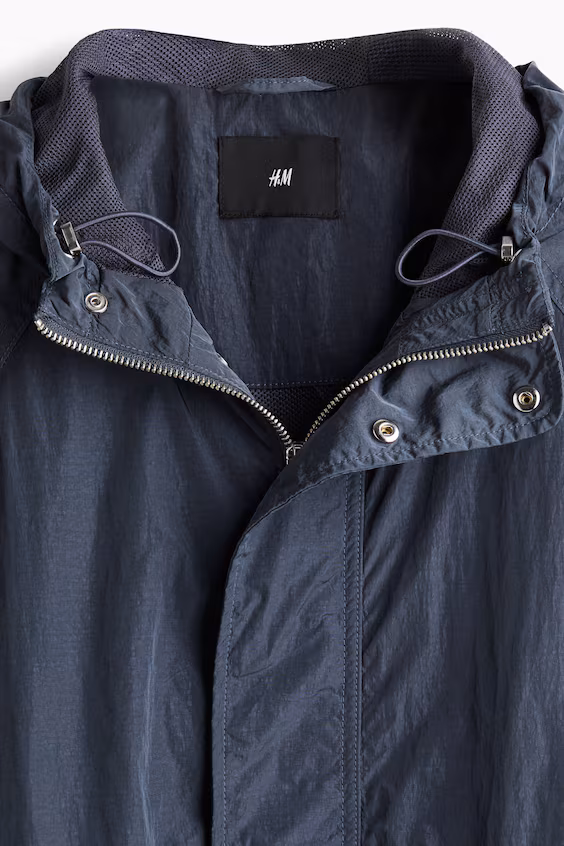 Ветровка из нейлона свободного кроя