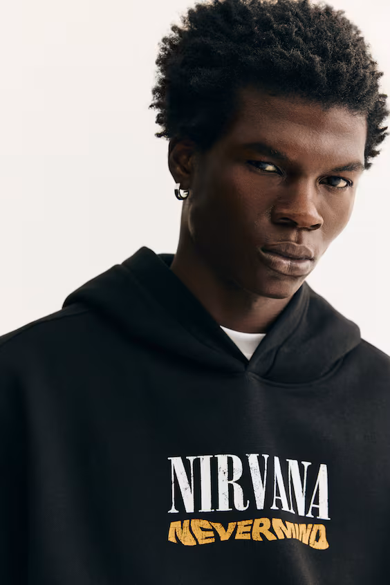 Толстовка с капюшоном свободного кроя