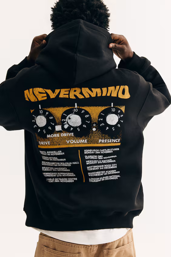 Толстовка с капюшоном свободного кроя