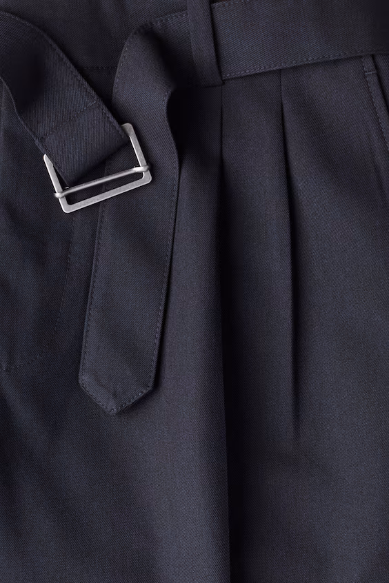 Брюки с поясом комфортного кроя relaxed fit