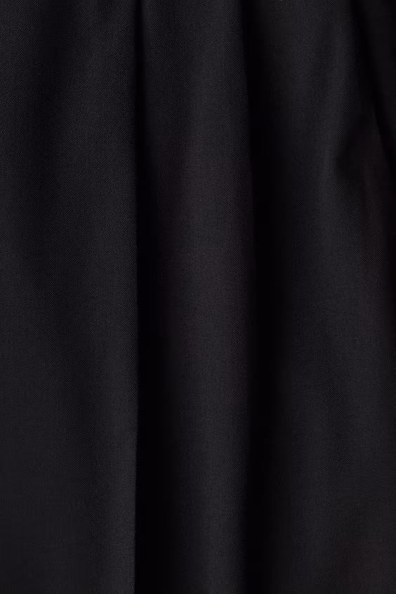 Классические брюки свободного кроя