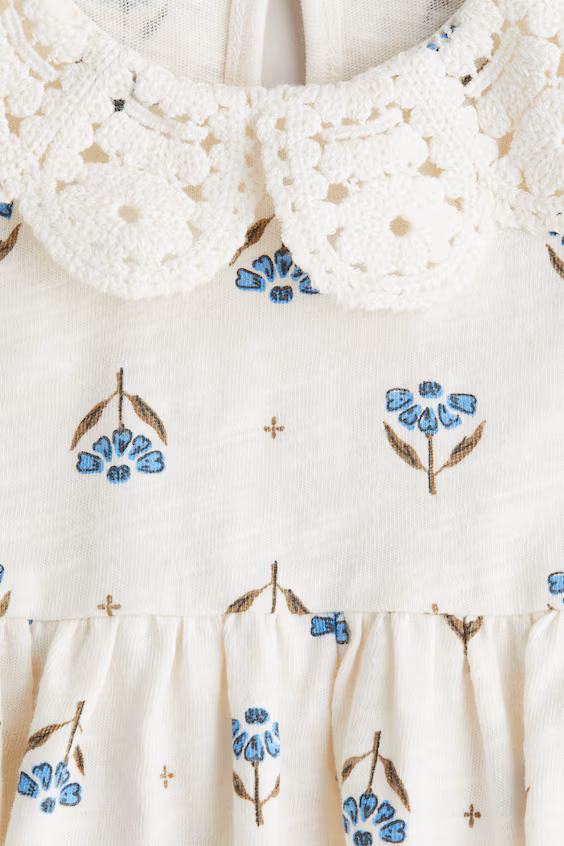 Платье из джерси с воротником