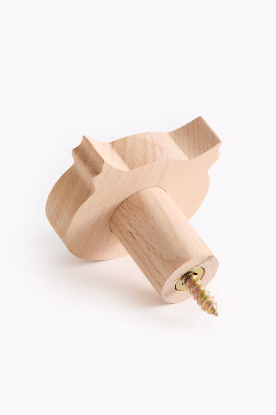 Вешалка на стену с фигурой животного