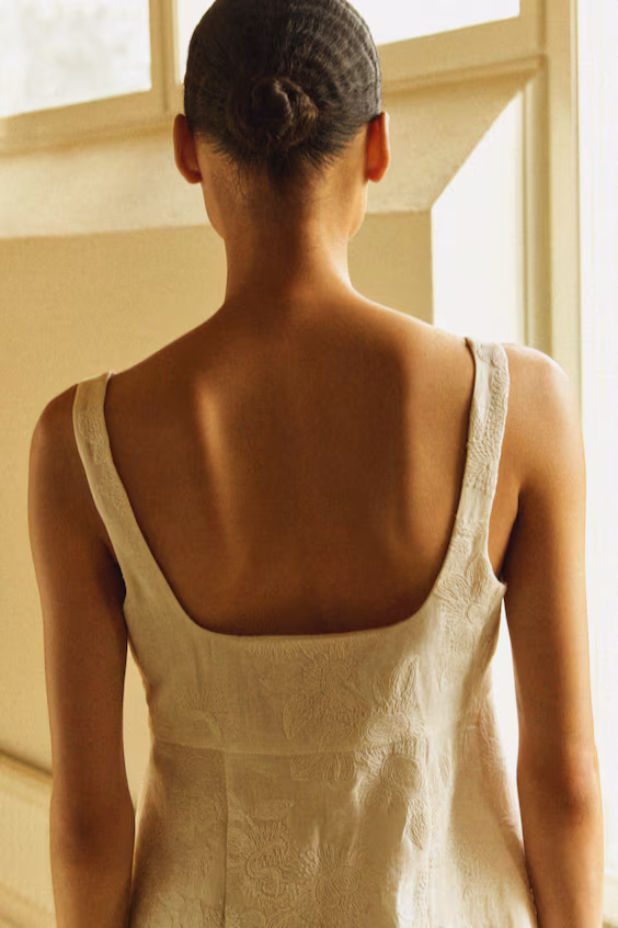 Мини-платье с вышивкой