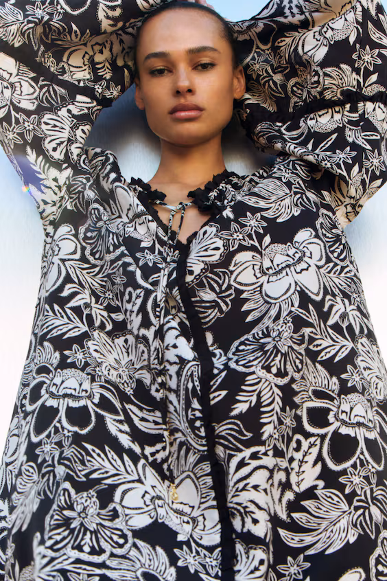 Туничное платье с рукавами-труба