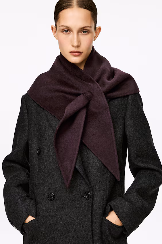 Треугольный шерстяной шарф