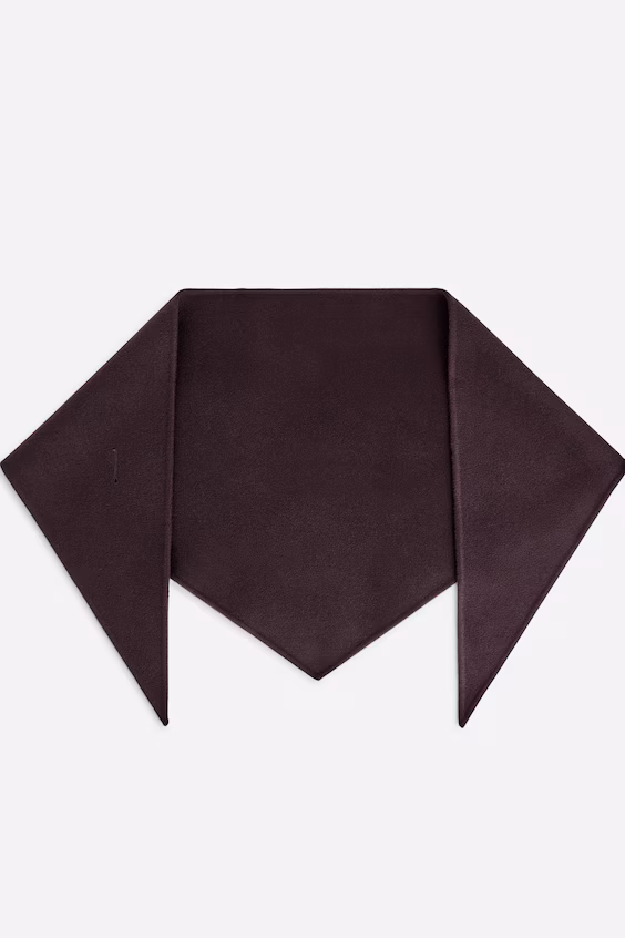 Треугольный шерстяной шарф