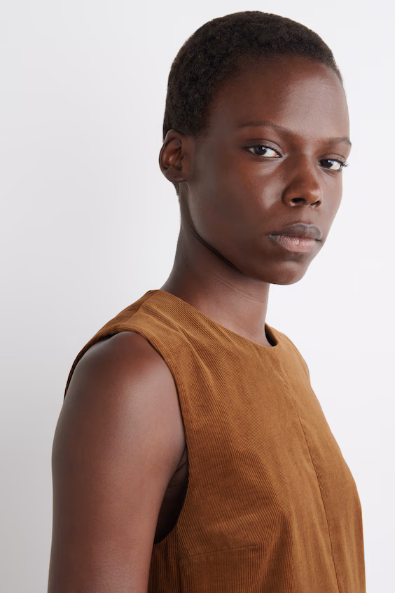 Мини-платье прямого кроя из вельвета