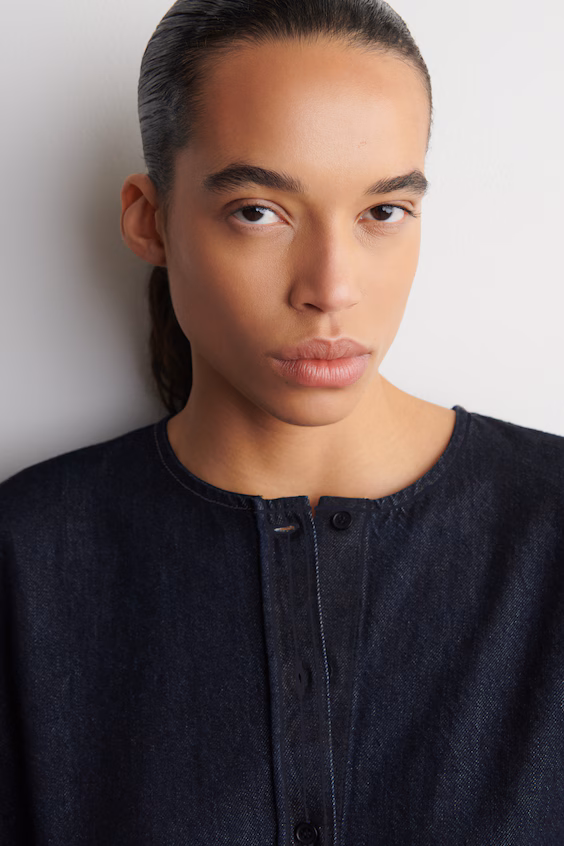 Топ из джинсы с круглым вырезом