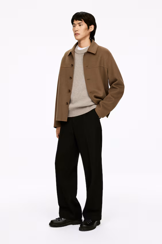 Теплый свитер из грубой вязаной шерсти