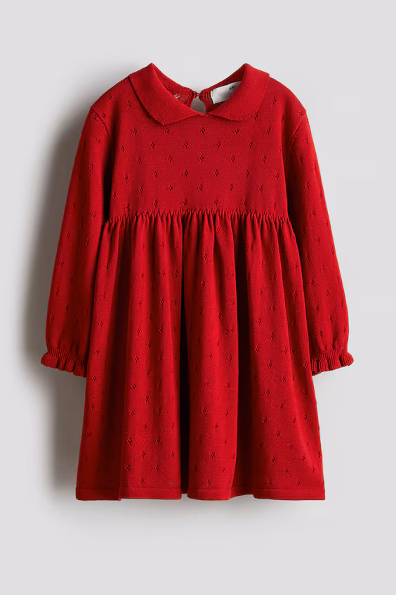 Платье с воротником из вязаного велюра