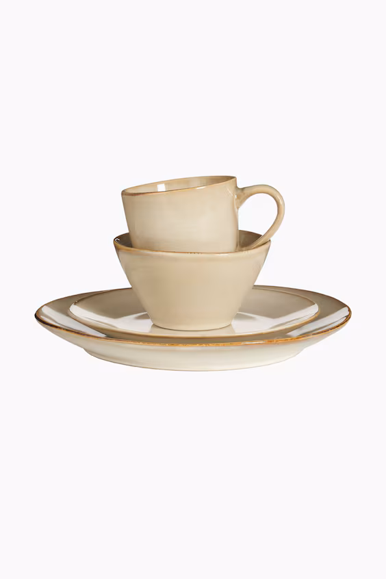 Набор посуды на 4 персоны