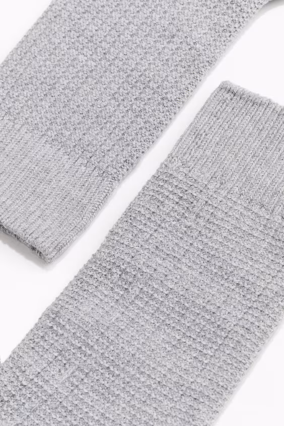 Носки в вязаном рубчике