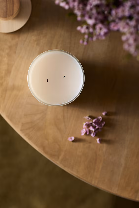 Ароматическая свеча с двумя фитилями