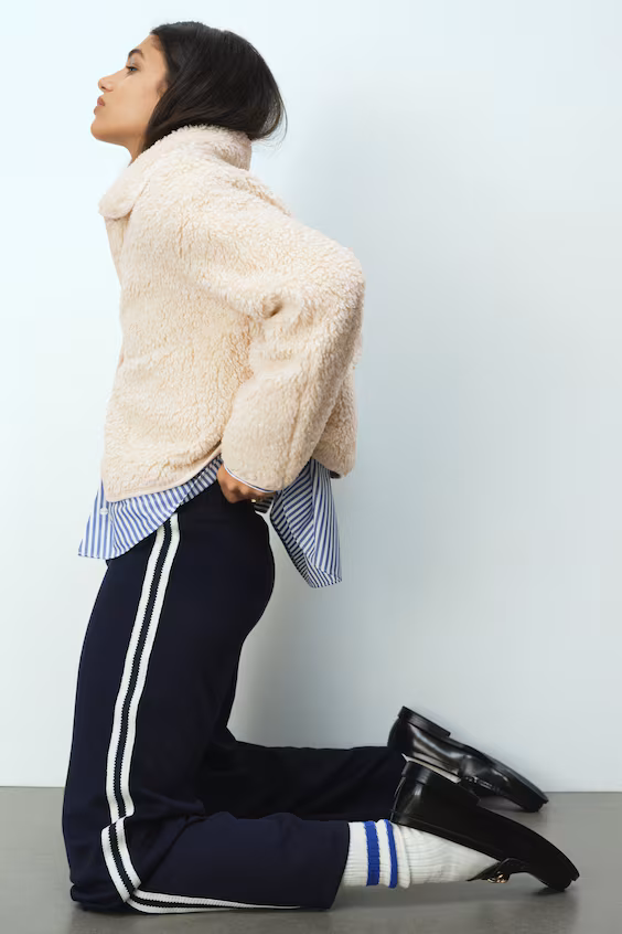 Плюшевое пальто с воротником