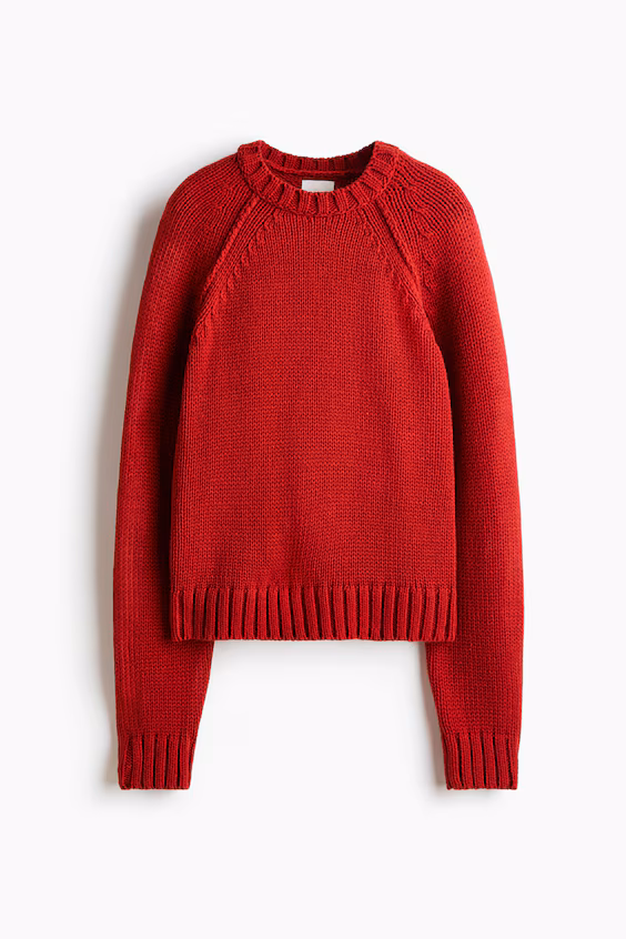 Свитер с рельефными рукавами