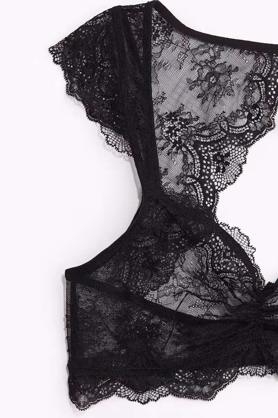 Брафлет из кружева