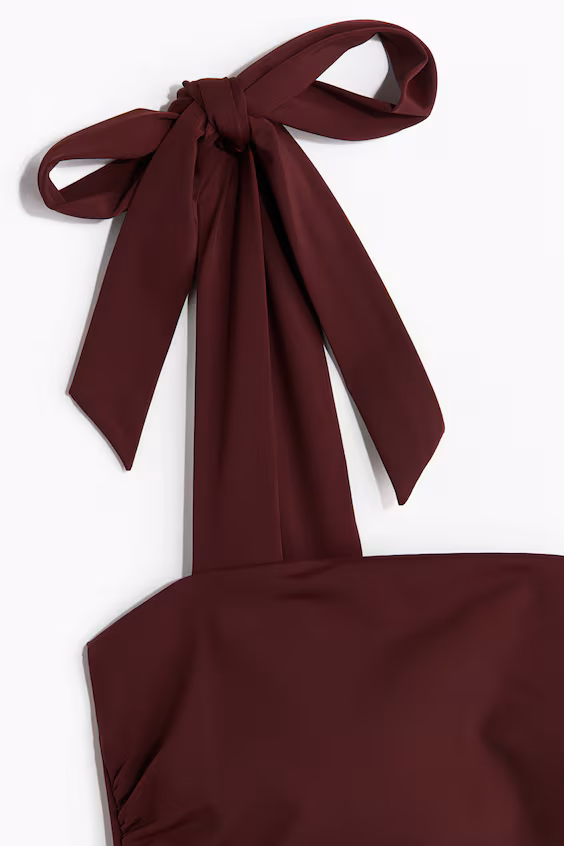 Купальник с поролоновыми чашками