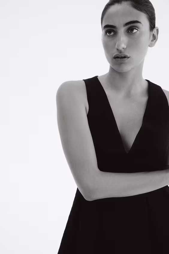 Платье с расклешенной юбкой