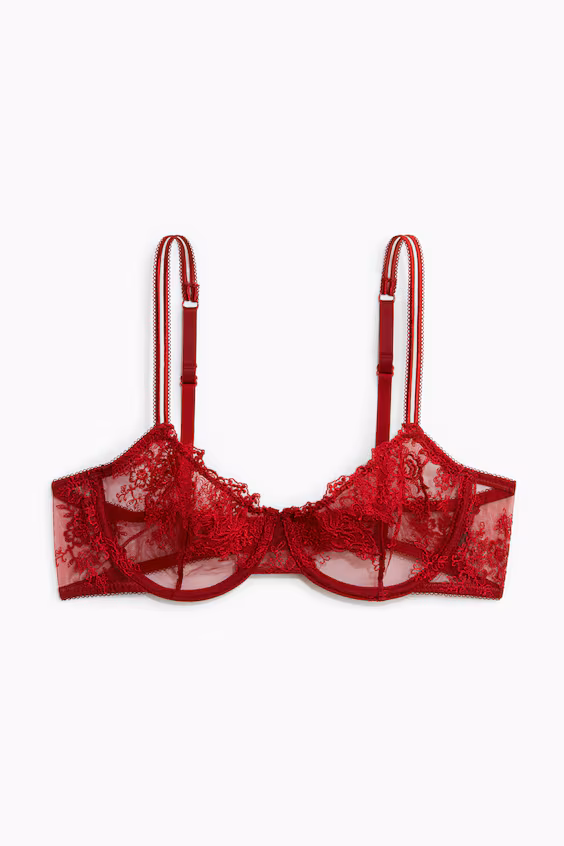 Бюстгальтер с арматурой и вышивкой