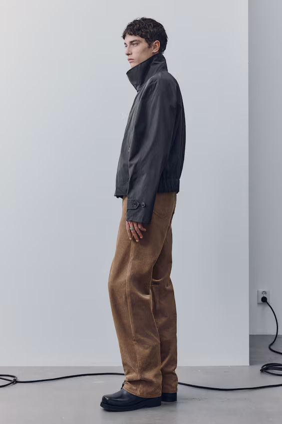 Пальто с трубчатым воротником