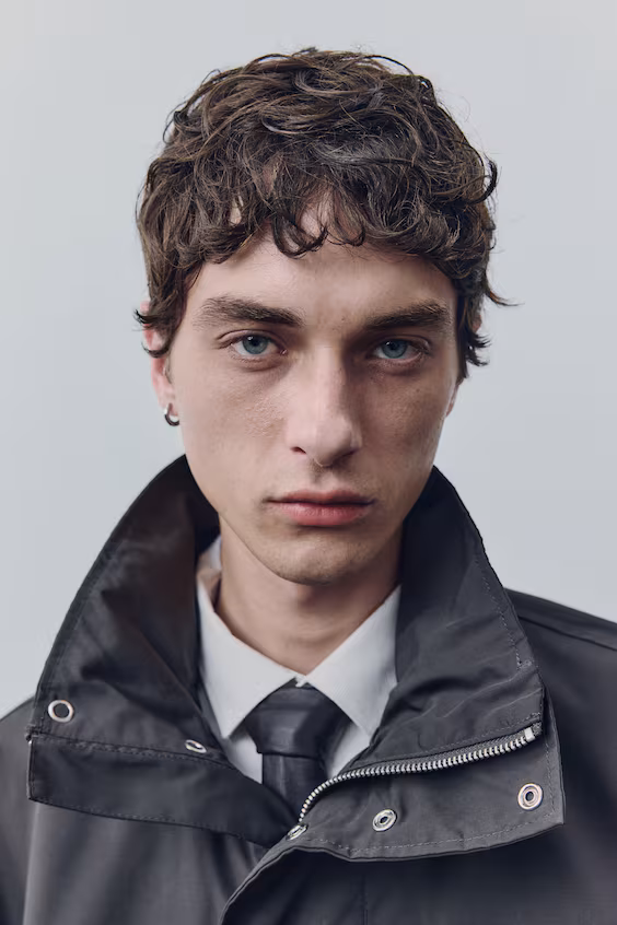 Пальто с трубчатым воротником