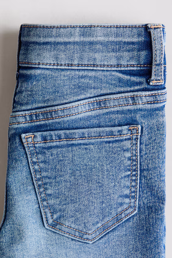 Джинсы широкие суперэластичные