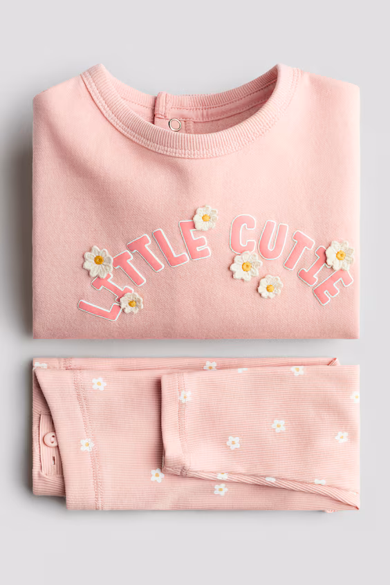 Набор леггинсов и свитера