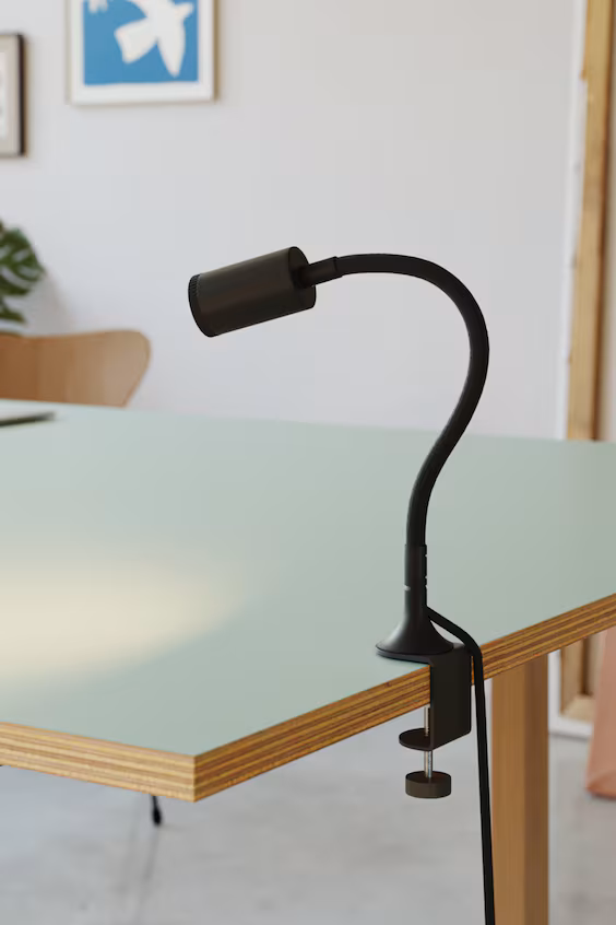 Настенный светильник с регулируемым светом и зажимом