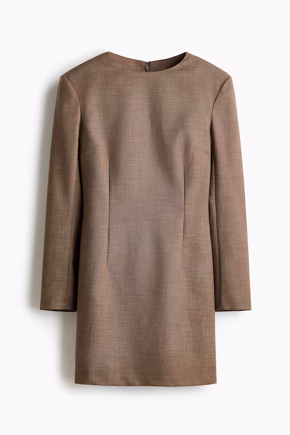 Платье с наполнителями