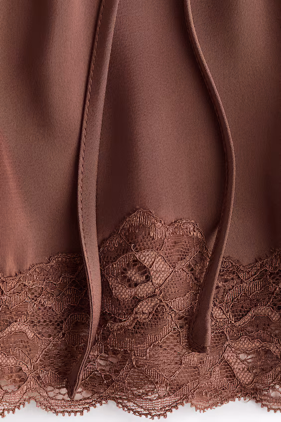 Шорты из атласа с кружевом h&m