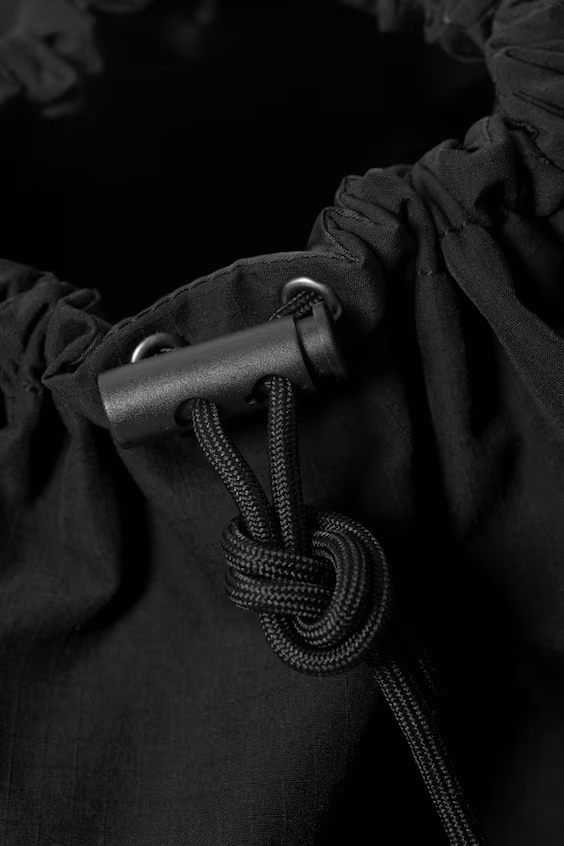 Сумка через плечо с шнурком