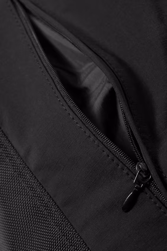 Сумка через плечо с шнурком