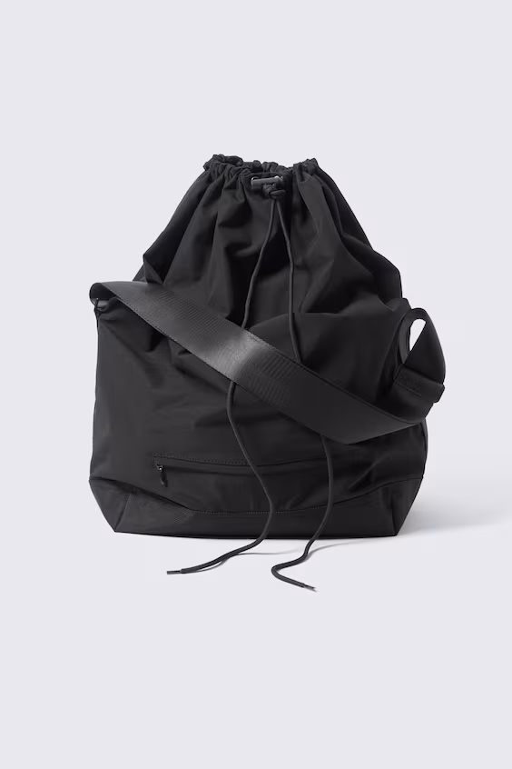 Сумка через плечо с шнурком