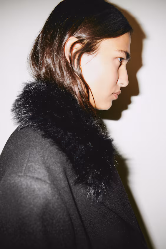 Пальто моряцкое с меховым воротником