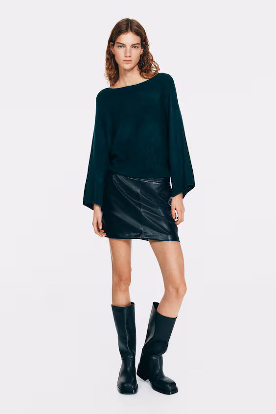 Свитер с рукавами-летучая мышь