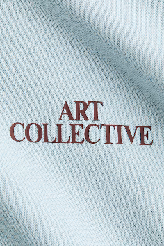 Свитшот с текстовым рисунком