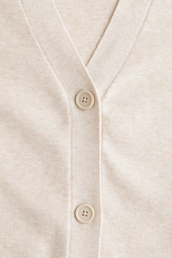 Кардиган из тонкой вязаной ткани