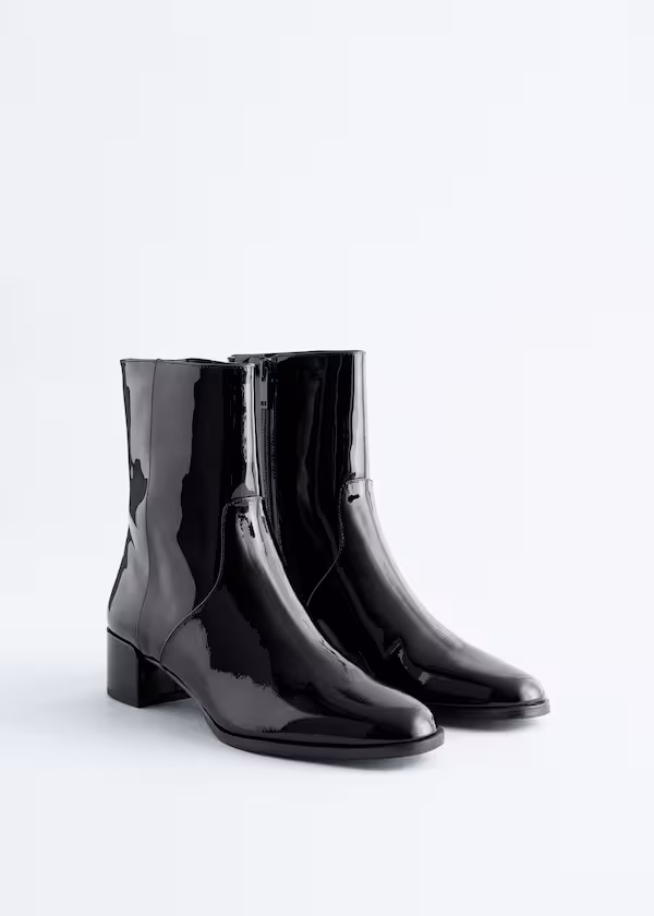Ботильоны на блестящем кожаном каблуке