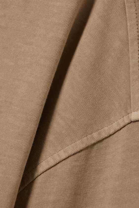 Свитер с длинными рукавами свободного кроя