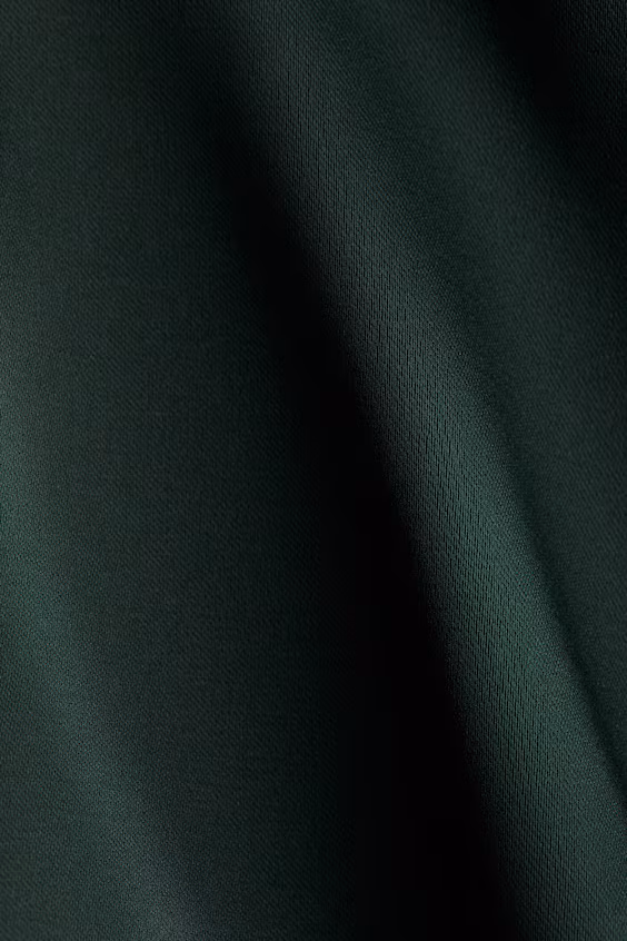 Топ с бантом и открытым плечом