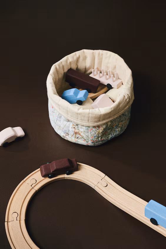 Маленькая корзина для хранения в стеганом материале