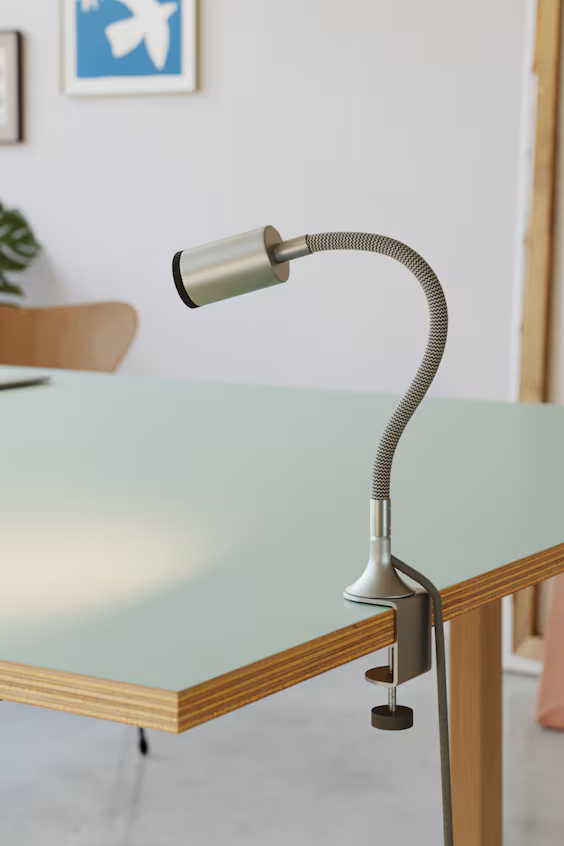 Светильник led с регулируемым наклоном и зажимом и штекером