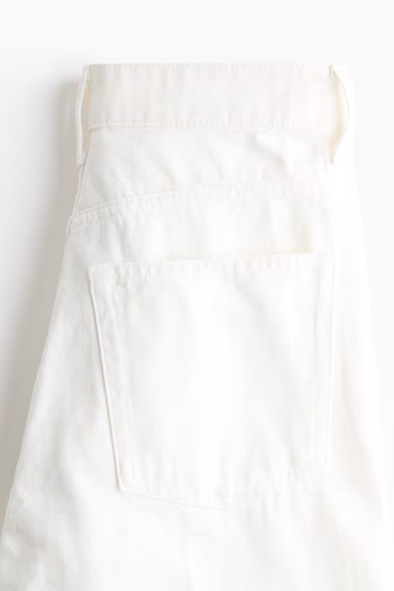 Прямые джинсы высокой посадки